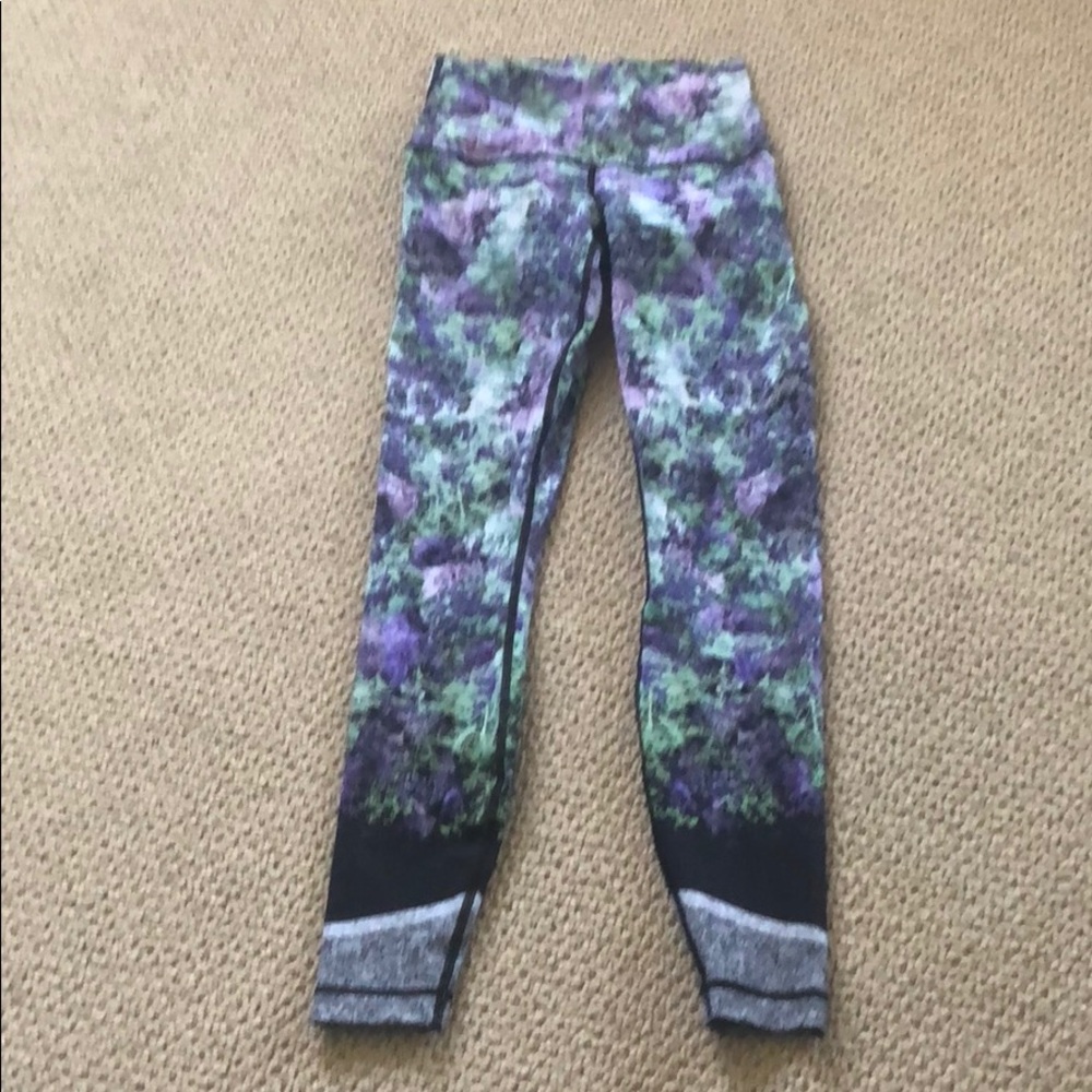 Lululemon Luxtreme Leggings sz 6